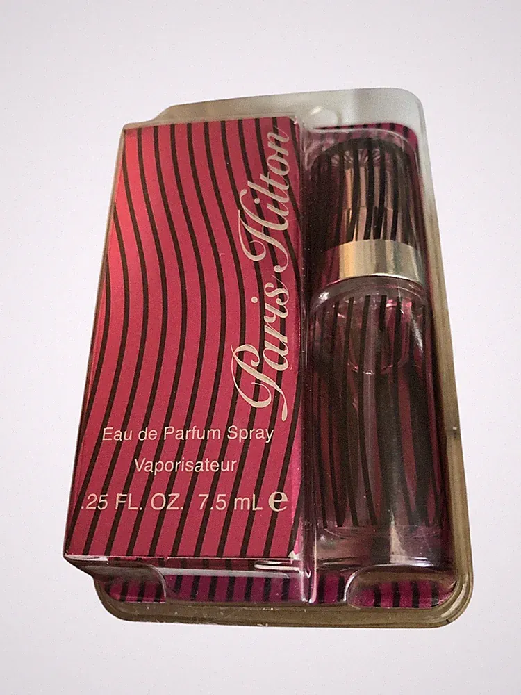 NEW IN BOX PARIS HILTON Eau de Parfum EDP Perfume mini .25 fl oz 7.5 mL